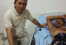 Prihatin, Pimpinan DPRD Lamsel Agus Sartono Jenguk Korban Perampokan