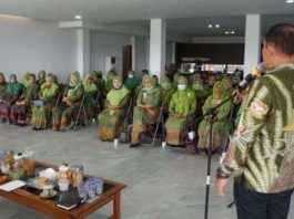 Audiensi Muslimat NU, Berakhir Dengan Nyatakan Dukungan Ke Nanang Ermanto