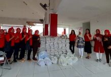 HUT RI PIA DPR RI Salurkan Bantuan Sembako ke Lamsel