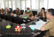 Reses Ke II, Sekretaris Dewan Bekali Seluruh Staf DPRD Lamsel