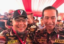 Ajak Pengurus Golkar Lamsel Sehat, Tony Eka Candra Hibahkan Meja Pimpong.