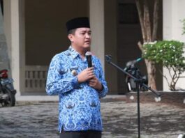 Apel Mingguan, Sekwan Thomas Amirico Berikan Arahan Pegawai Sekretariat DPRD Lamsel