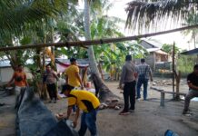 Jajaran Polres Lamsel Bersama Polsek Penengahan Grebek Judi Sabung Ayam dan Koprok