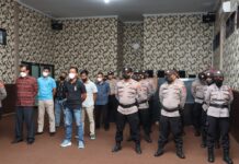 Sebanyak 250 Personil Polres Lamsel Lakukan Pengamanan Natal di Gereja