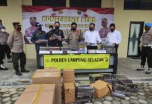 Ratusan Slop Rokok Ilegal, Berhasil diamankan Polres Lampung Selatan