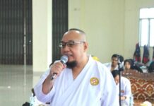 *Tony Lepas Kontingen Atlet Karate BKC Lampung Mengikuti Kejurnas Karate Di Bandung.*