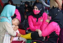 Ketua Bhayangkari Lamsel Peduli Korban Banjir