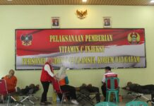 Peduli Kesehatan Para Babinsa, Kodim 0421/Ls Berikan Suntikan Vitamin C