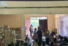 Kapolres Lampung Selatan Pantau Pelipatan Kertas Surat Suara di Gor Kalianda.