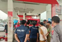 Polres Lamsel Lakukan Pemeriksaan Ketat di SPBU Jelang Libur Lebaran 2024