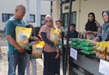 *Dalam Upaya Meringankan Beban Ekonomi Masyarakat, Polres Lampung Selatan Mengadakan Pasar Murah*