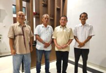 Bakal Calon Gubernur Lampung Ir. Hanan A. Rozak, M.S menerima Pengurus Asosiasi Pengusaha Mikro Kecil Menengah Mandiri Indonesia (APMIKIMMDO) Lampung