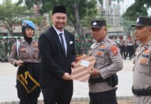 Kapolres Lampung Selatan Beri Penghargaan untuk Personel dan Warga Berprestasi di Hari Pahlawan