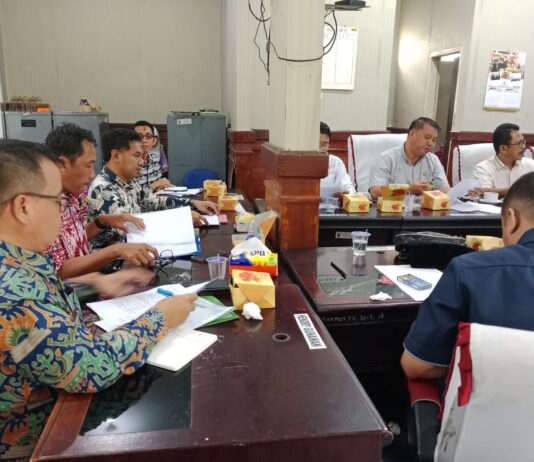 RDP Sampah Menumpuk, Komisi III DPRD Lamsel Bukan Hanya Semprot DLH Tapi Kuliti Anggaran Rp. 14 Milyar Pengelolaan Sampah Di Lamsel