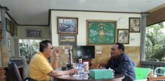 Jelang Musda Golkar, Aprozi Alam Sowan Ke Rumah Alzier