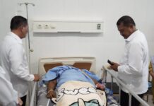 Tiba Di Nabire, Dirjenpas Langsung Sambangi Petugas Lapas yang Terluka