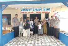 Sat Polairud Polres Lampung Selatan Terima Silaturahmi Keluarga Korban Tenggelam yang Ditemukan di Perairan Pulau Sebesi