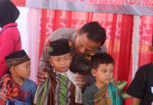*Khitanan Massal Warnai Hari Bhayangkara ke-79 di KSKP Bakauheni, 100 Anak Ikut Serta**