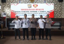 Ketua PN Kalianda Berikan Materi Sosialisasi KUHP Baru kepada Jajaran Polres Lampung Selatan