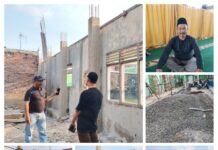 Kerjakan Kegiatan Swakelola Sekolah, Kepsek SMA Islam Kalianda Profesional, Bahan Material Tersusun Rapih, dan Pekerja Proyek Banyak Gunakan K3